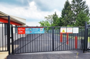 Public Storage - Indianapolis - 4305 Lafayette Road - Photo 4