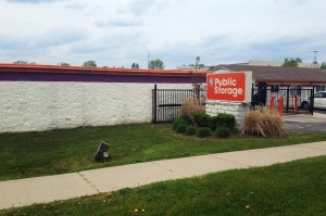 Public Storage - Farmington - 34050 W 9 Mile Road - Photo 1