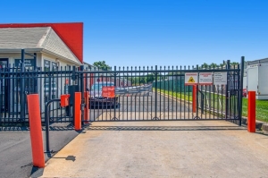 Public Storage - Newark - 201 Bellevue Road - Photo 4