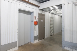 Public Storage - Indianapolis - 933 N Illinois St - Photo 4