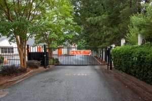 Public Storage - Lexington - 4935 Sunset Blvd - Photo 4