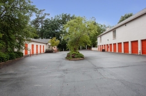 Public Storage - Lexington - 4935 Sunset Blvd - Photo 2