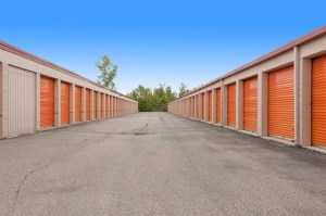 Public Storage - Flint - 5180 S Dort Hwy - Photo 2