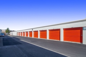 Public Storage - Sterling - 21360 Gentry Dr - Photo 2