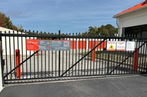 Public Storage - Florence - 2201 2nd Loop Rd - Photo 4