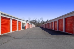 Public Storage - Sterling - 47038 Harry Byrd Hwy - Photo 2