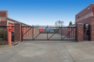 Public Storage - Raleigh - 4121 Commodity Pkwy - Photo 4