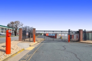 Public Storage - Fredericksburg - 4720 Business Dr