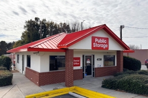 Public Storage - Charlotte - 4730 N Tryon St