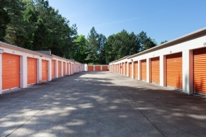 Public Storage - Memphis - 4409 Summer Ave - Photo 2