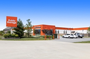 Public Storage - Brownsburg - 1530 W Northfield Dr