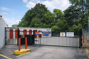 Public Storage - Nashville - 424 Metroplex Drive