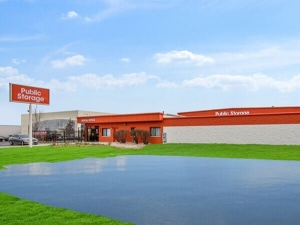 Public Storage - Naperville - 1556 West Ogden Ave