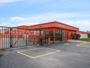 Public Storage - Naperville - 1556 West Ogden Ave - Photo 4