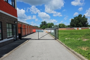 Public Storage - Louisville - 7650 Dixie Hwy - Photo 4