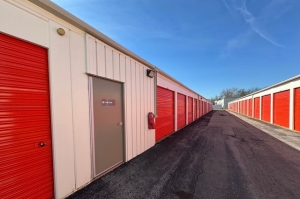 Public Storage - St Louis - 3940 Reavis Barracks Rd - Photo 2