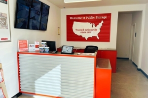 Public Storage - Independence - 2700 M 291 Frontage Rd - Photo 3