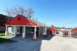 Public Storage - Florissant - 1795 N US Highway 67 - Photo 1