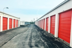 Public Storage - St Louis - 3192 S Brentwood Blvd - Photo 2