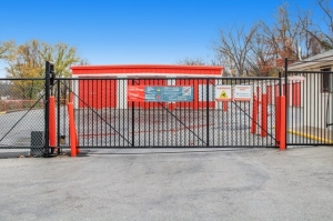 Public Storage - Kansas City - 9104 East 47th Street - Photo 4