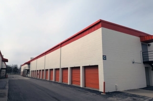 Public Storage - Wheeling - 990 S Milwaukee Road - Photo 2