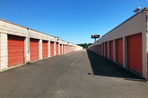 Public Storage - West St Paul - 415 Marie Ave E - Photo 2