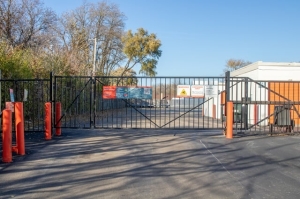 Public Storage - Oakbrook Terrace - 17 W 170 Roosevelt Road - Photo 4