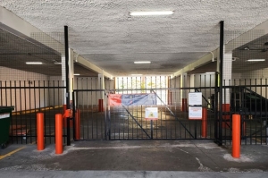 Public Storage - Chicago - 2835 North Western Ave - Photo 4