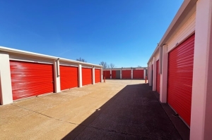 Public Storage - St Louis - 9722 Gravois Road - Photo 2