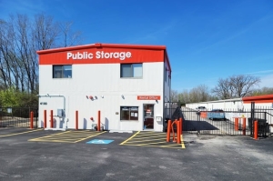Public Storage - St Charles - 4100 East Main Street