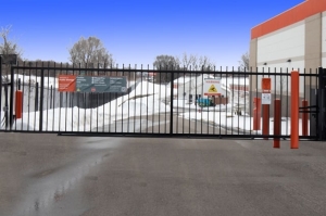 Public Storage - Eagan - 3735 Sibley Memorial Hwy - Photo 4
