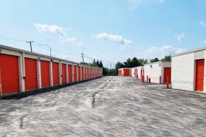 Public Storage - Schaumburg - 1200 W Irving Park Rd - Photo 2