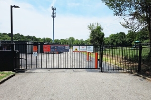 Public Storage - Evansville - 2820 Mesker Park Dr - Photo 4