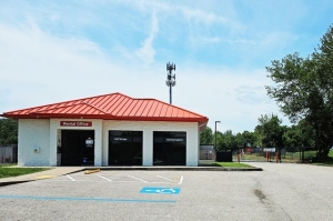 Public Storage - Evansville - 2820 Mesker Park Dr - Photo 1