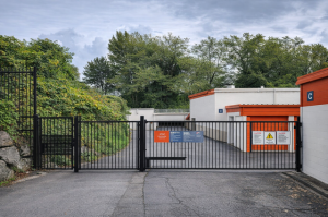 Public Storage - Burien - 15400 1st Ave S - Photo 2