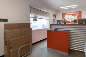 Public Storage - Los Angeles - 4889 Valley Blvd - Photo 3