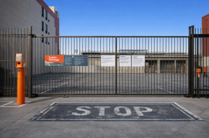 Public Storage - Los Angeles - 1702 S San Pedro Street - Photo 4