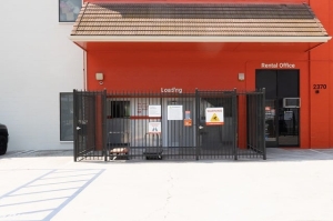 Public Storage - Los Angeles - 2370 Colorado Blvd - Photo 4