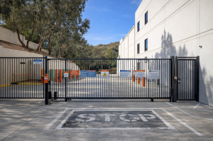 Public Storage - Sunland - 10400 Sunland Blvd - Photo 4