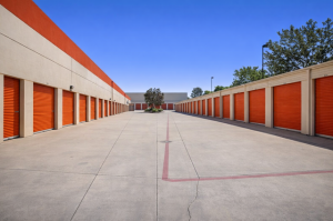 Public Storage - El Segundo - 1910 Hughes Way - Photo 2