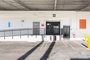 Public Storage - Santa Monica - 3010 Wilshire Blvd - Photo 4