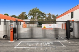 Public Storage - Torrance - 3501 Lomita Blvd - Photo 4