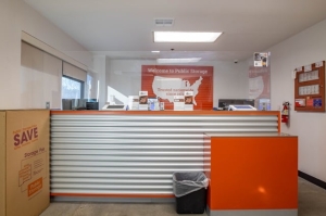 Public Storage - Los Angeles - 3770 Crenshaw Blvd - Photo 3