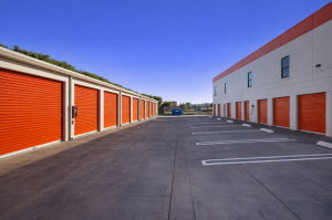 Public Storage - Los Angeles - 3770 Crenshaw Blvd - Photo 2