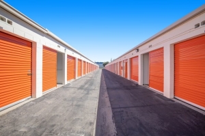 Public Storage - Chatsworth - 9350 Topanga Canyon Blvd - Photo 2