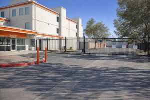 Public Storage - Chatsworth - 9350 Topanga Canyon Blvd - Photo 4