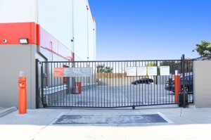 Public Storage - Los Angeles - 5941 Venice Blvd Picture of Public Storage - Los Angeles - 5941 Venice Blvd