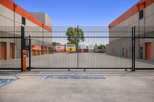 Public Storage - Los Angeles - 365 W Manchester Ave - Photo 4