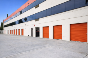 Public Storage - Studio City - 10830 Ventura Blvd - Photo 2
