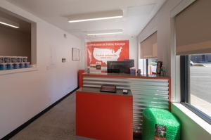 Public Storage - Mountain View - 830 N Rengstorff Ave - Photo 3